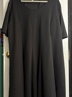 Avenue Black Top with Subtle Texture